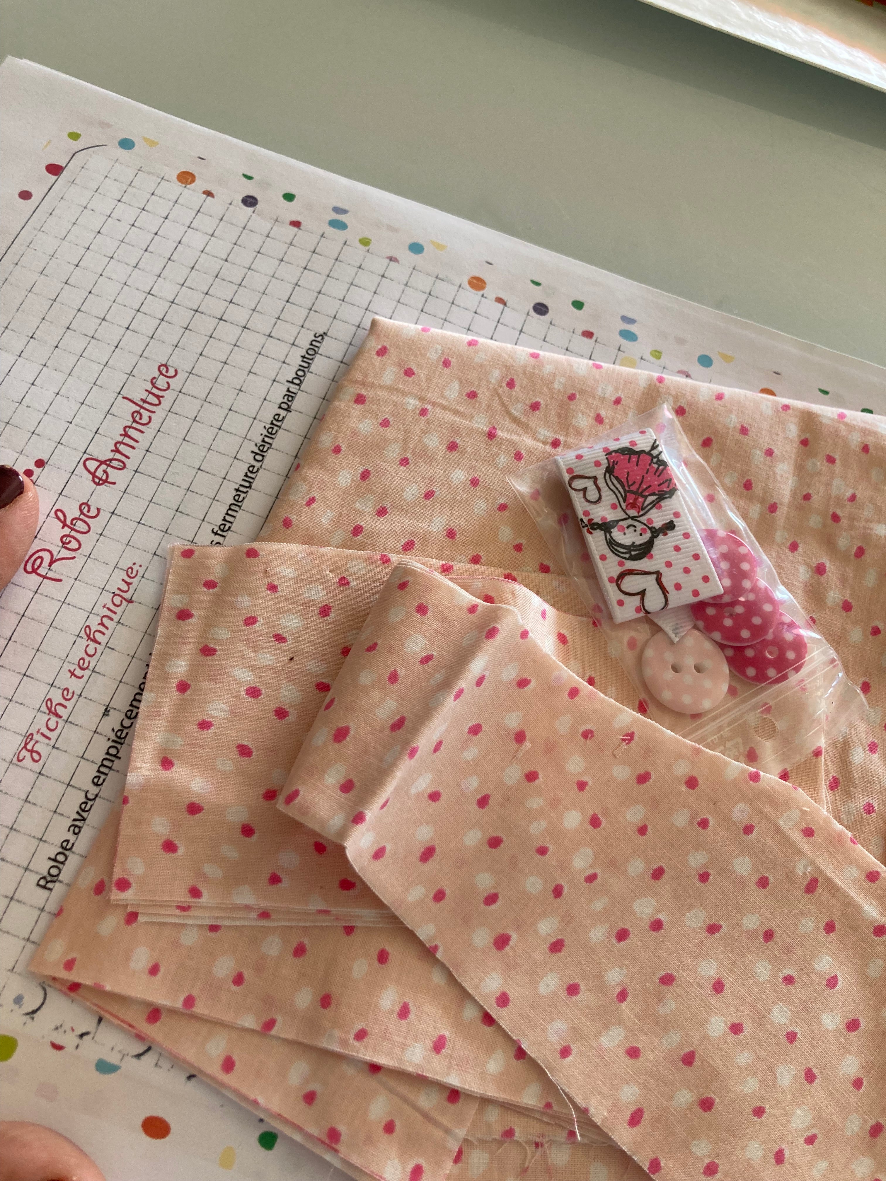 Créez la Plus Belle des Robes - Kit de Couture Complet  empiècement  haut  Anne-Luce.